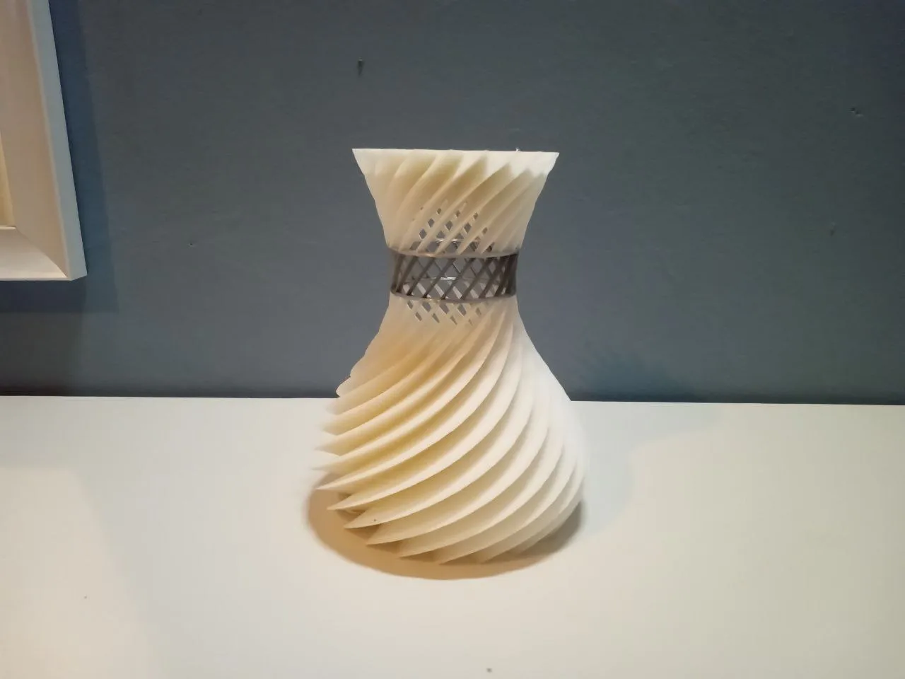 Angelus Vase, 2 sizes included, scalable