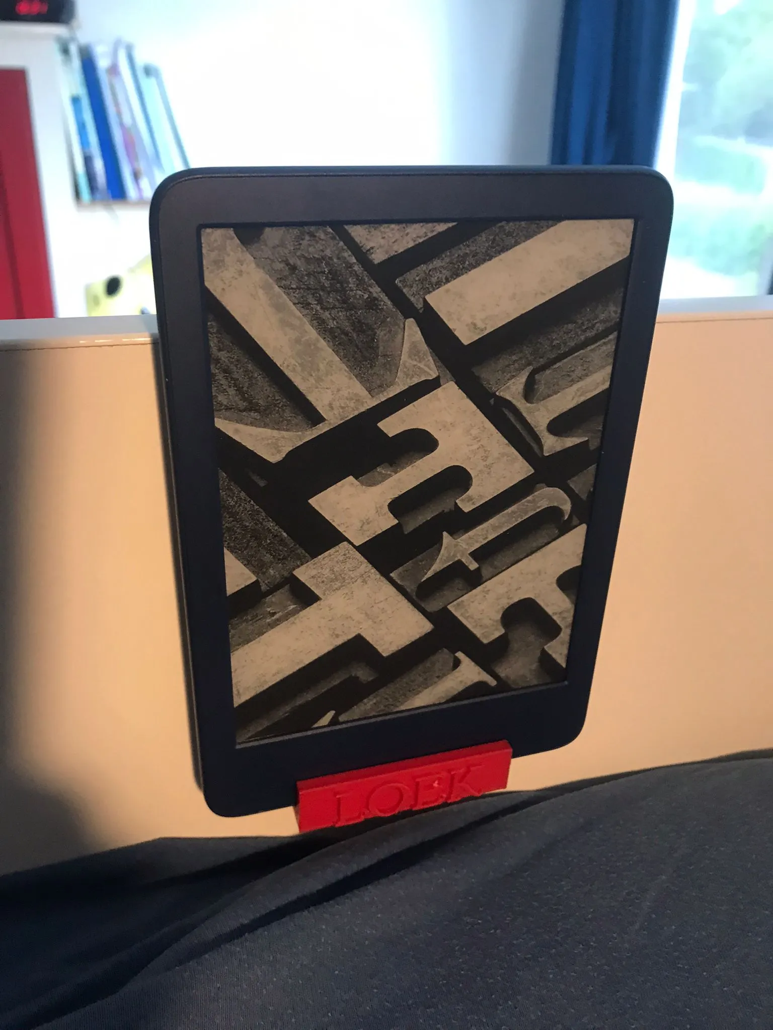 Kindle tutucu