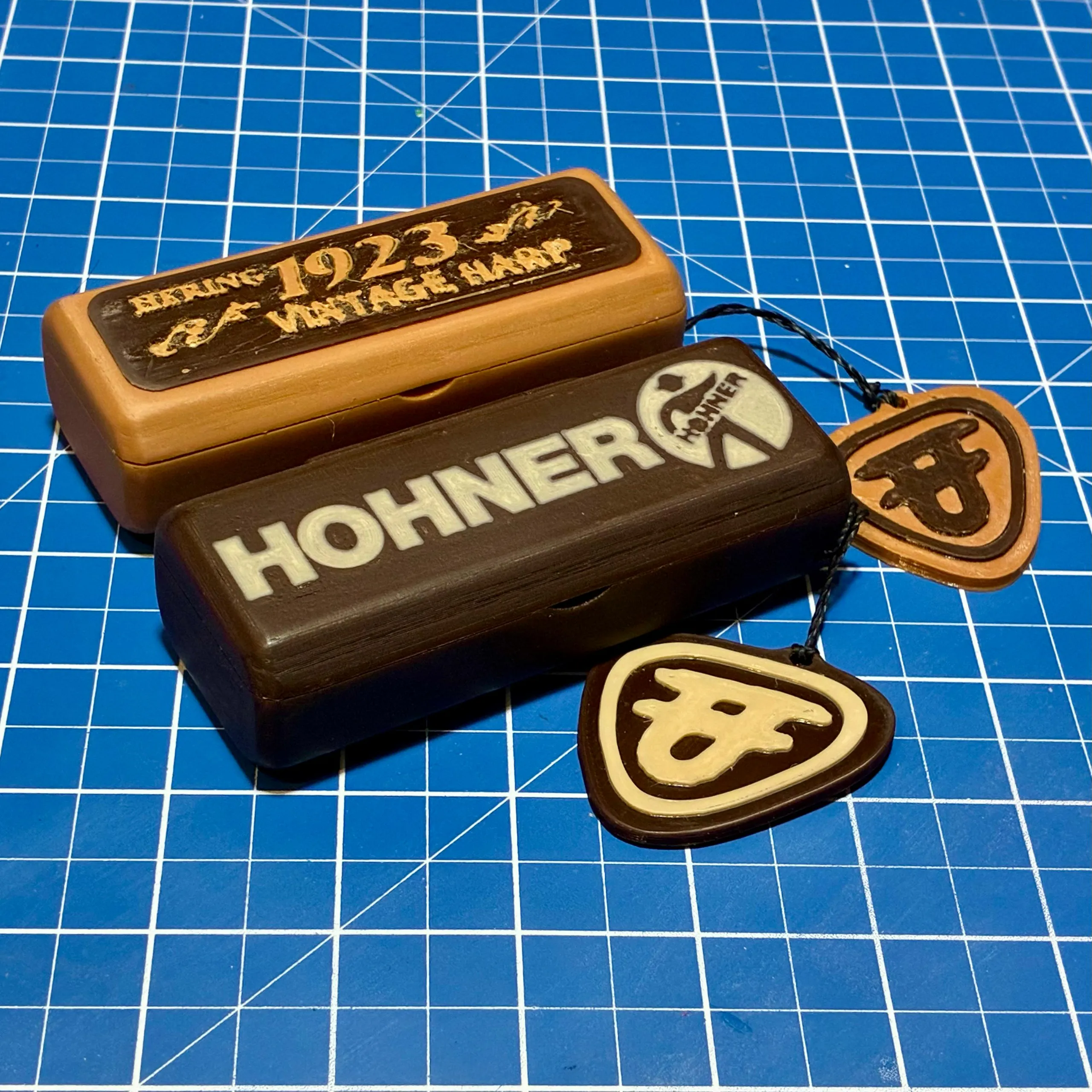 Hohner Special 20 Magnetic Case-6