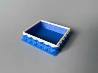 Pyramide box