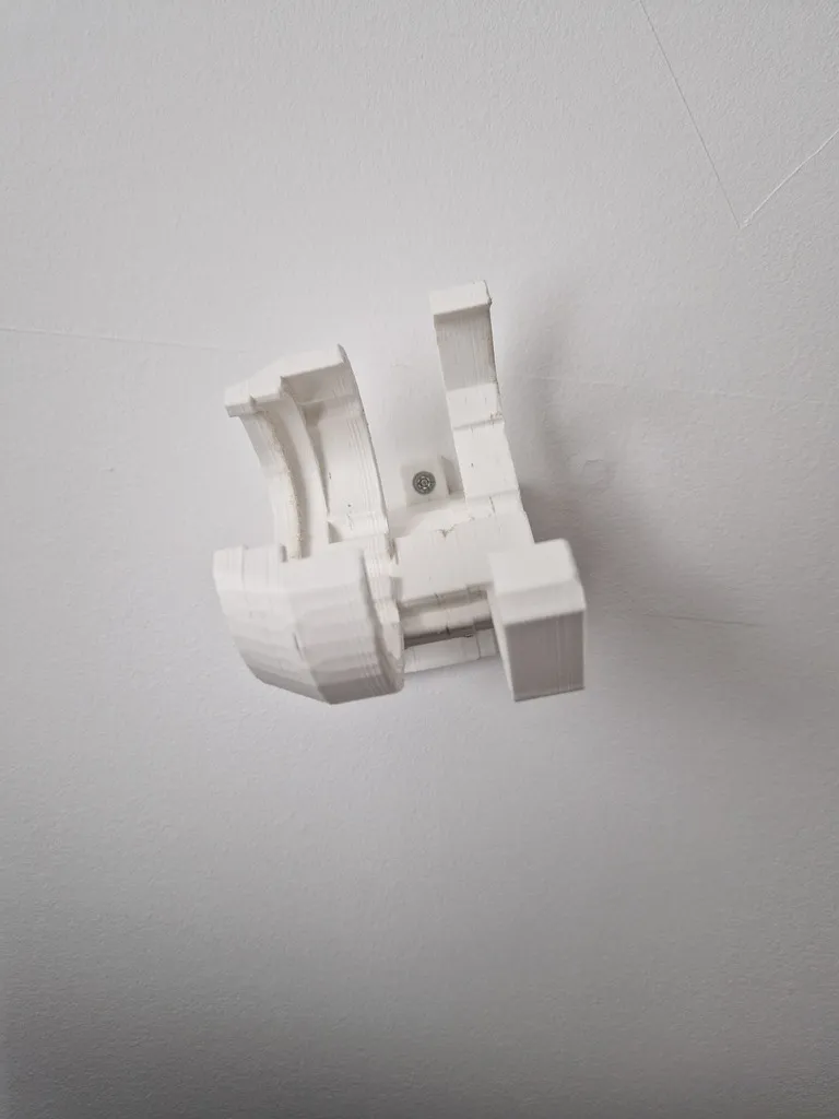 Bluebrixx Star Trek Voyager Wall Mount
