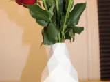 Compact Vase-0