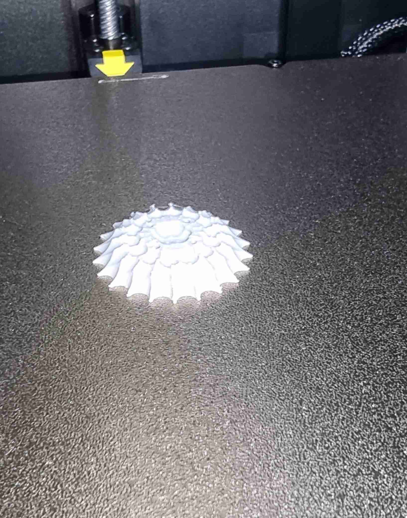Crazy mesh button