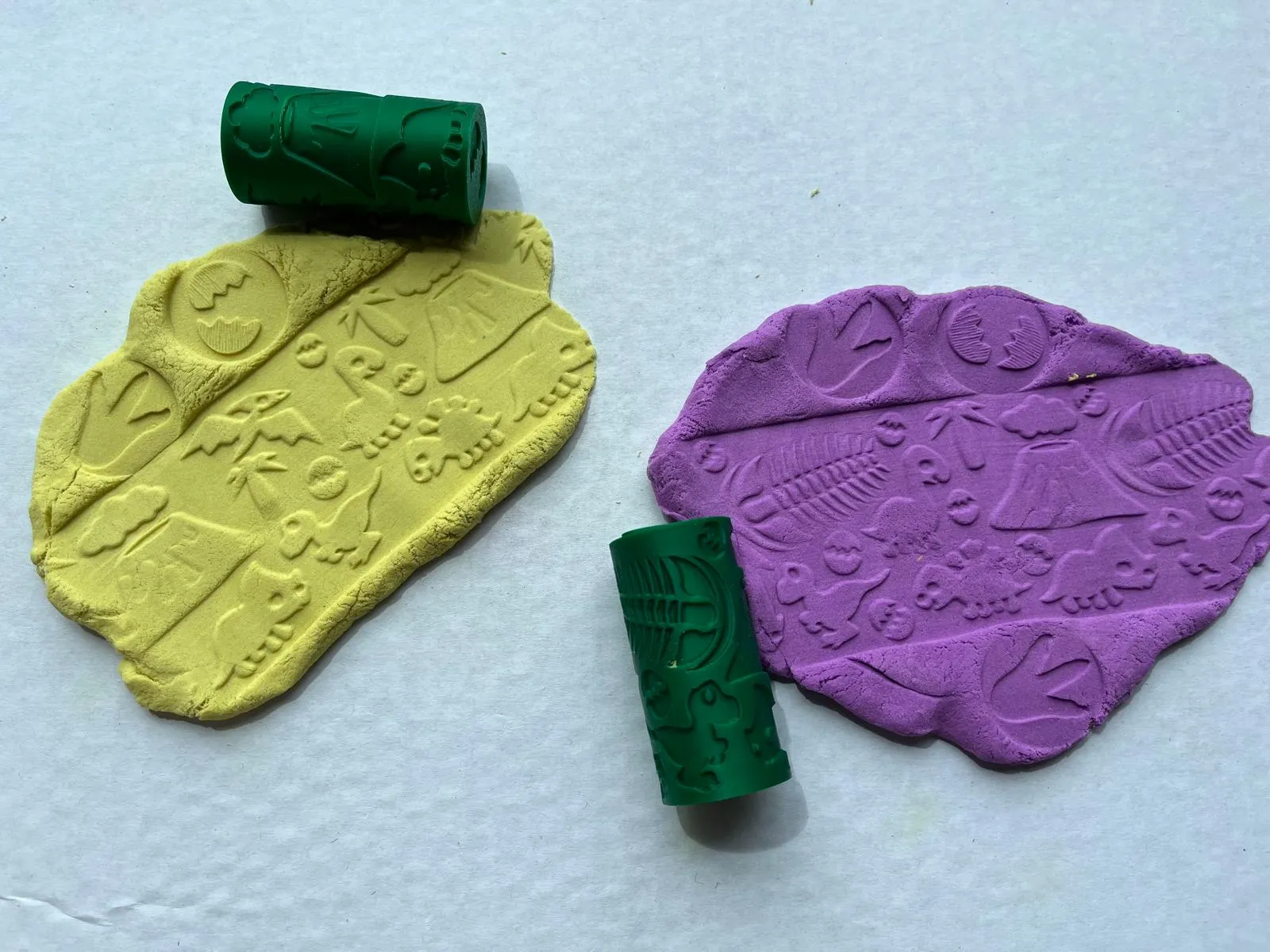 ROULEAU DE TEXTURE DINOSAURE LE PLUS MIGNON X 2 VERSIONS
