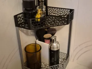 Corner modular bath shelf