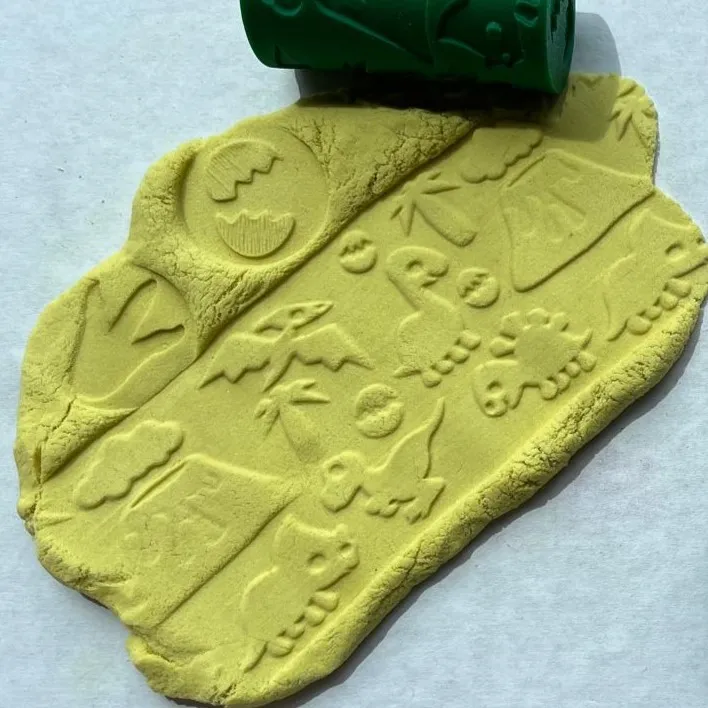 CUTEST DINOSAUR TEXTURE ROLLER X 2 VERSIONS