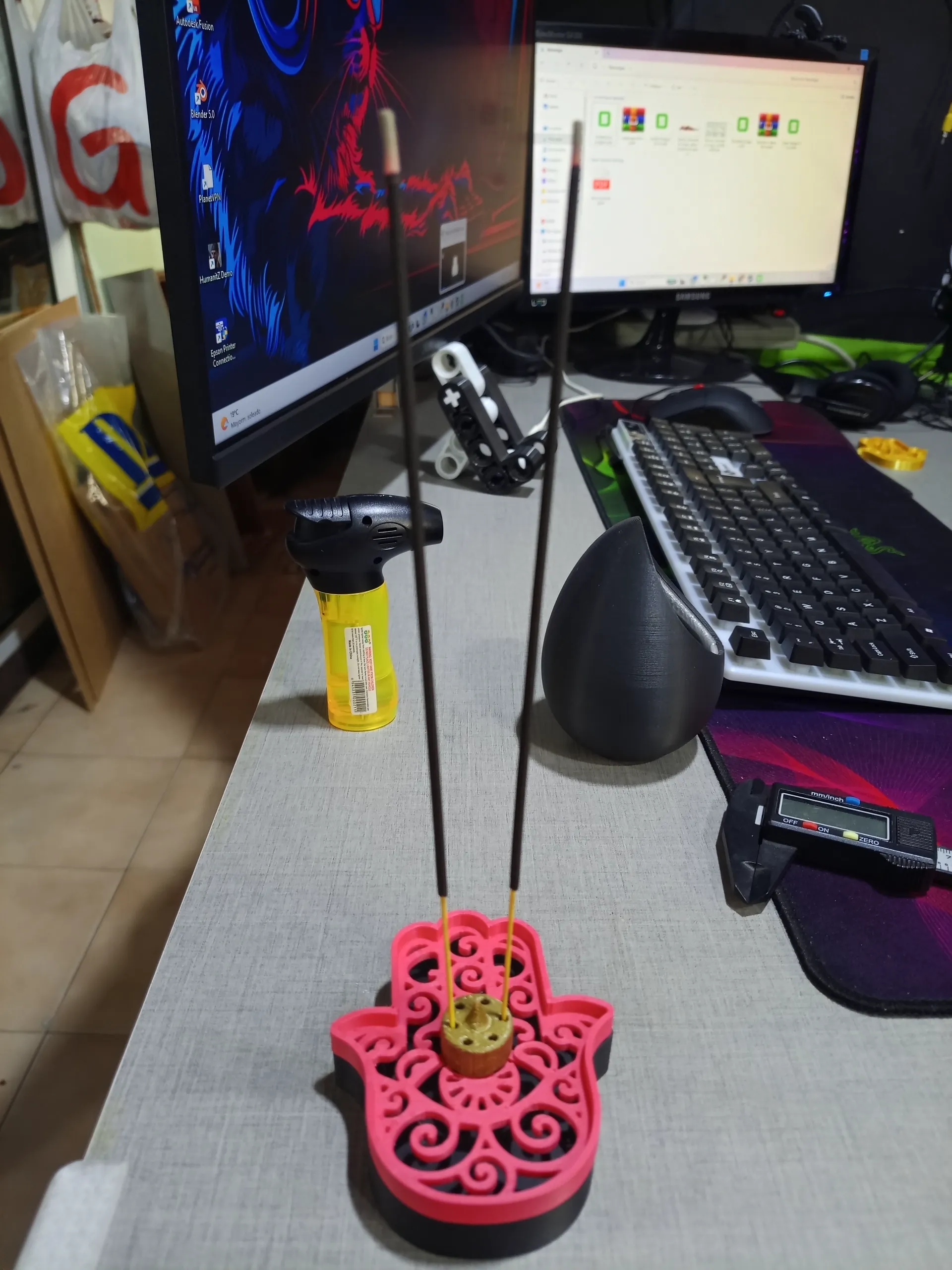 Hamsa Hand Incense Holder Collection art: Mehndi Spirit