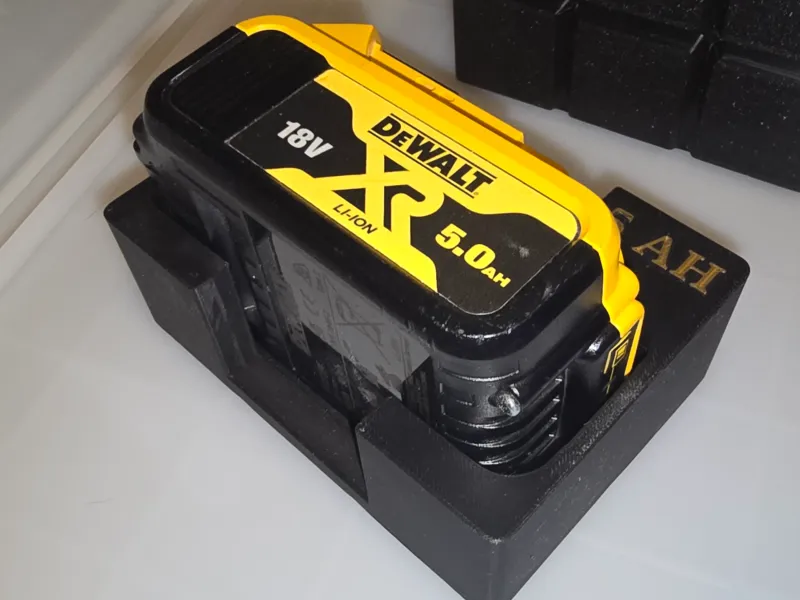 Dewalt 5Ah battery holder
