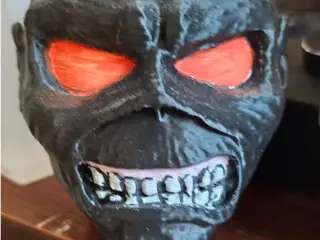 iron maiden pot