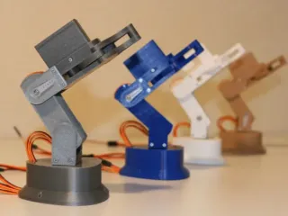 Micro servo motor arm by chip code