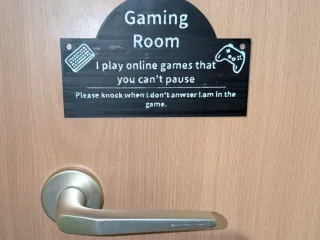 Gaming room sign V1
