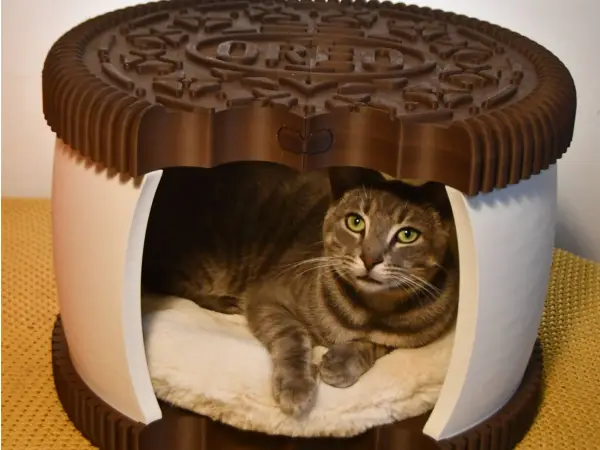 Oreo Cookie Cat Bed