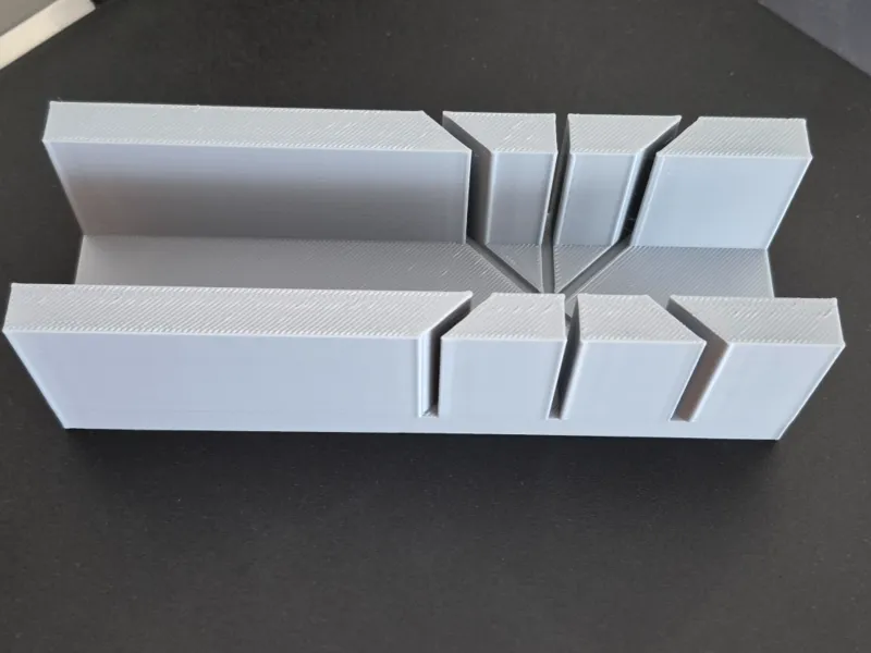 Mitre Box 90 and 45 degree angles up to 1inch (2.5cm) timber