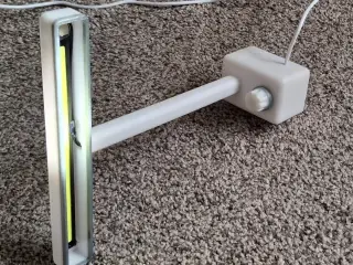 Bathroom wall lamp