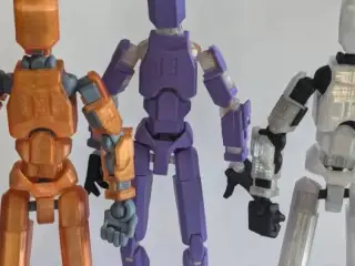 Dummy 13 action figure