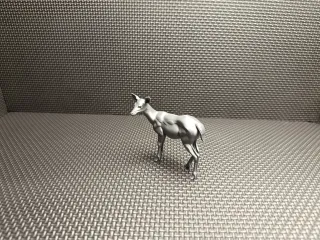 Deer Doe – Elegant Wild Animal Figurine