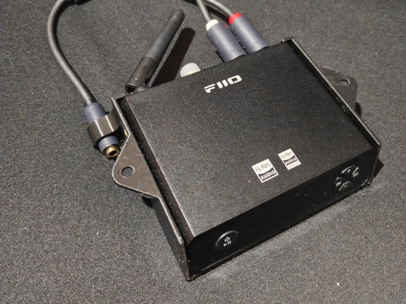 Suporte sob a mesa para Fiio BR13
