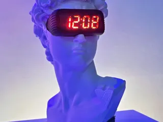 DAVID BUST TABLE CLOCK