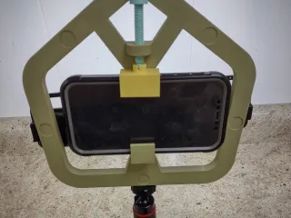 Ring light frame for smart phone