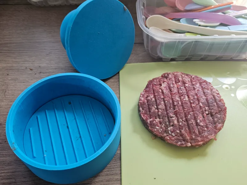 Pressa per Hamburger Ergonomica 120mm con Base a Rilascio Rapido