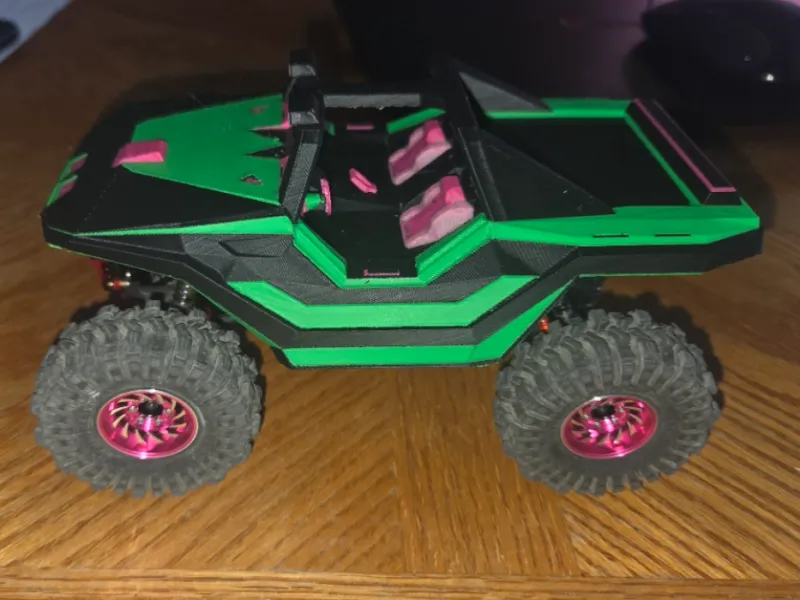 Warthog SCX 24 body & chassis
