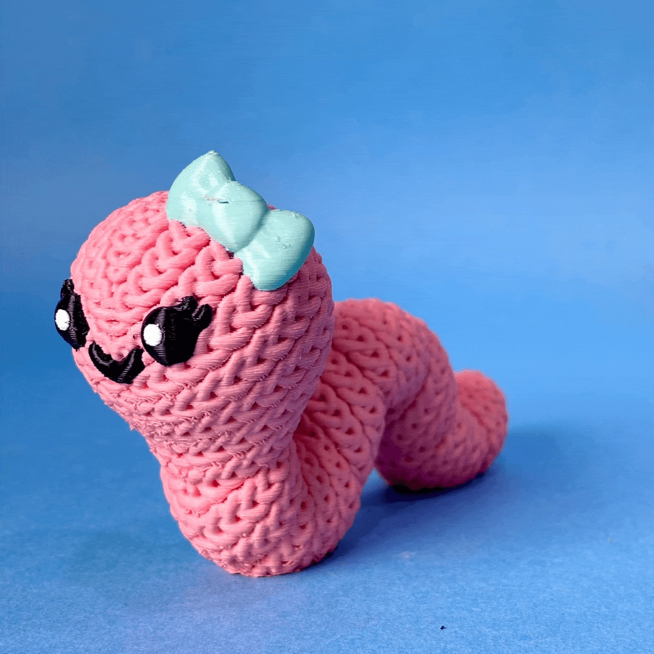 Knitted Earthworm-0