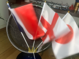 Support triple pour drapeaux-0