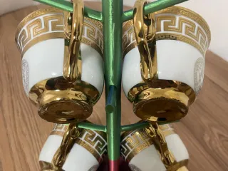 cup holder stand