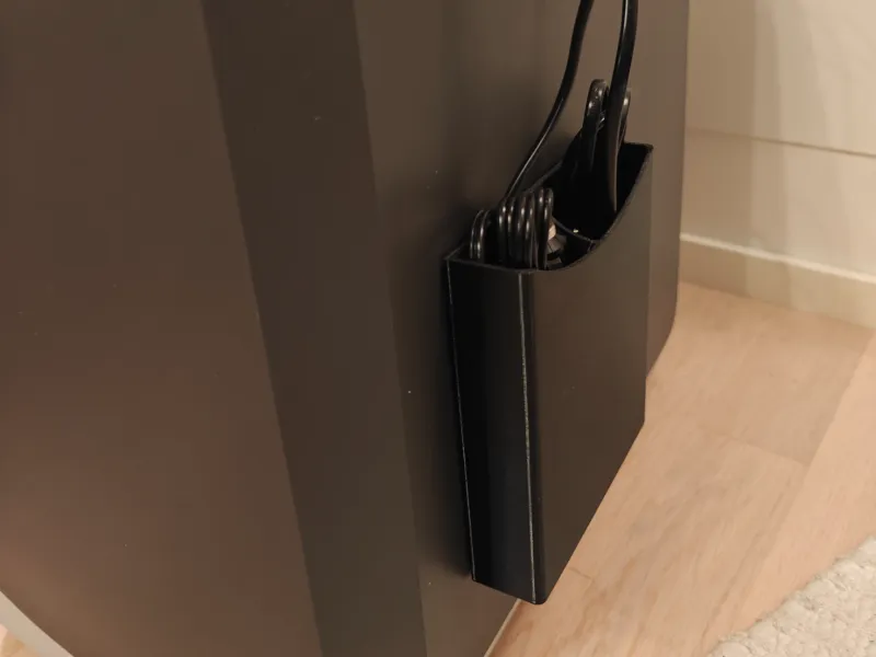 Dual_Pocket_Cooler_Cable_Holder