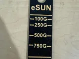 Shows how much filament you have left on your spool-0