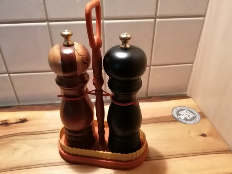 Salt & Pepper