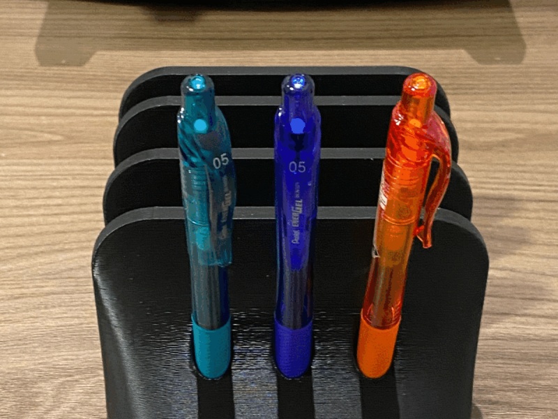 Laptop stand + pen holder