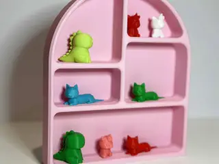 Itty Bitty Shelf