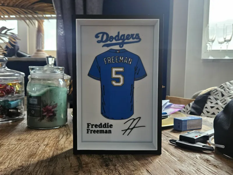 MLB - LA Dodgers Freddie Freeman jersey display
