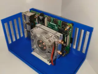 Raspberry pi 4B/5B with window.