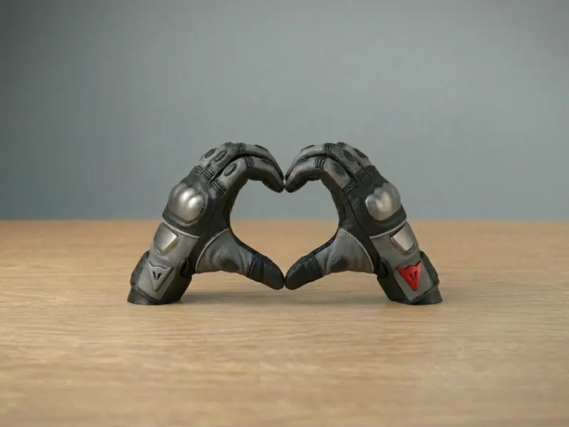 cuore guanti moto