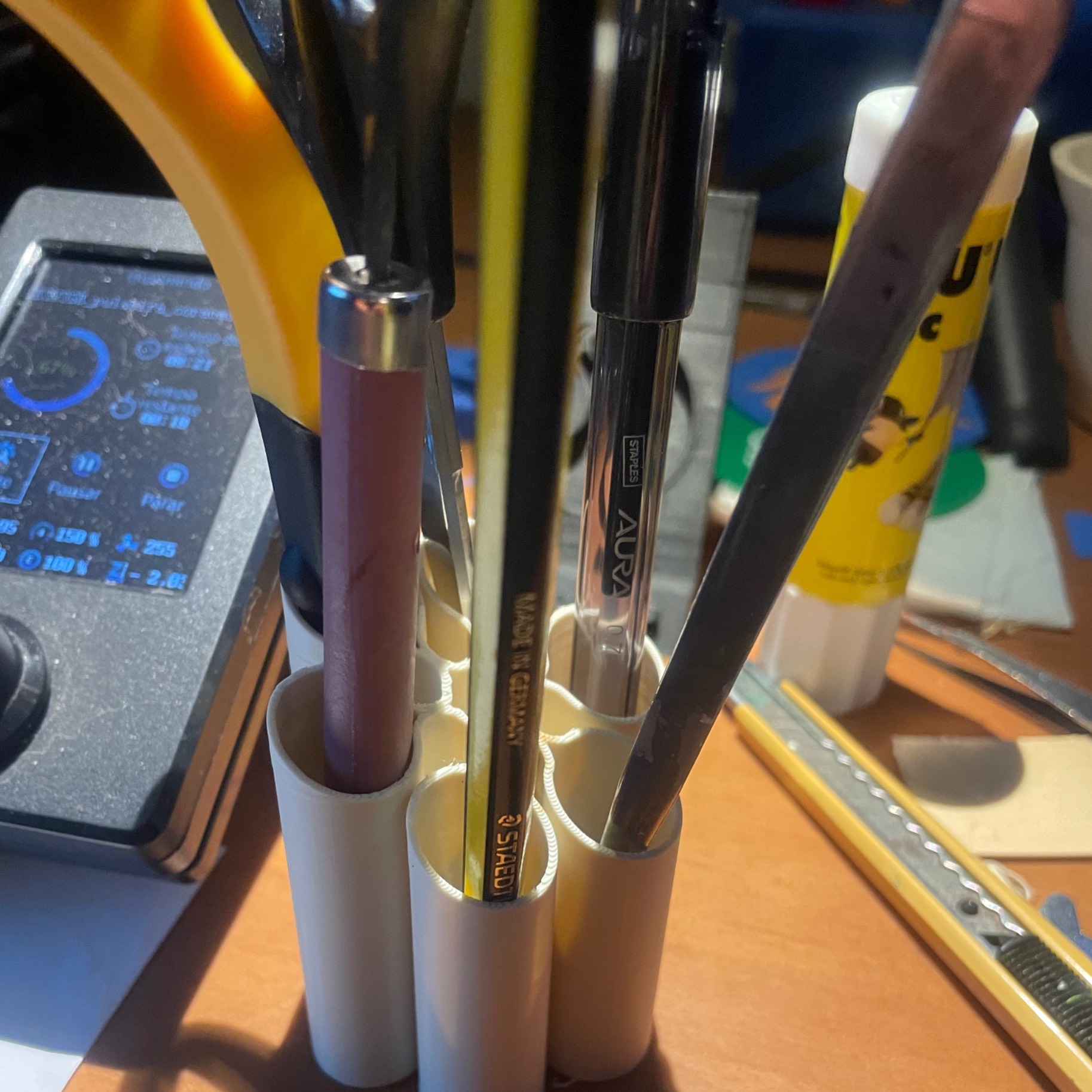 She Flower Pen Holder