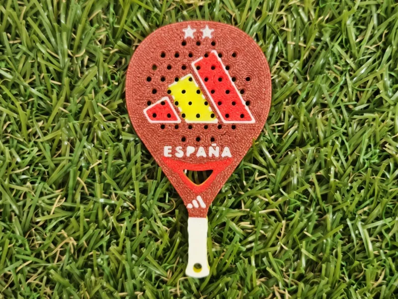 アディダス スペイン 2つ星 世界チャンピオン パデル キーチェーン