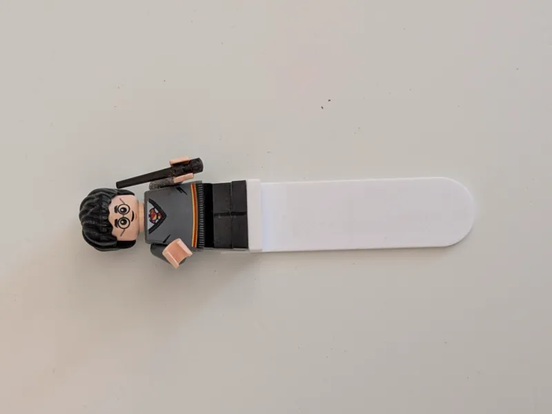 Universal LEGO Minifigure Bookmark vertical