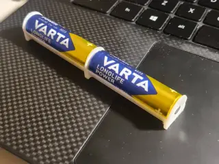 Series AA battery holder
