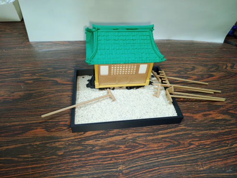 ZEN GARDEN: HICHIMARO HOUSE