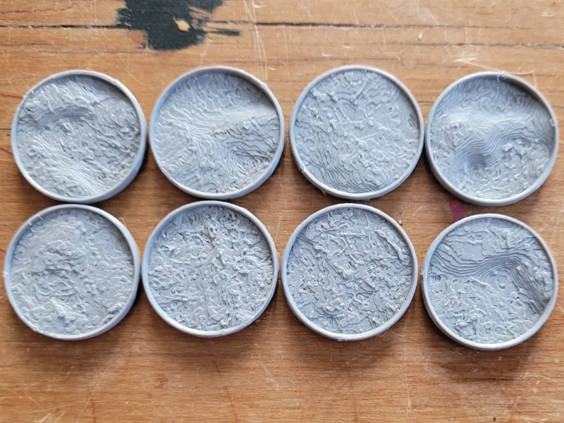 25mm terrain base - burnt ground