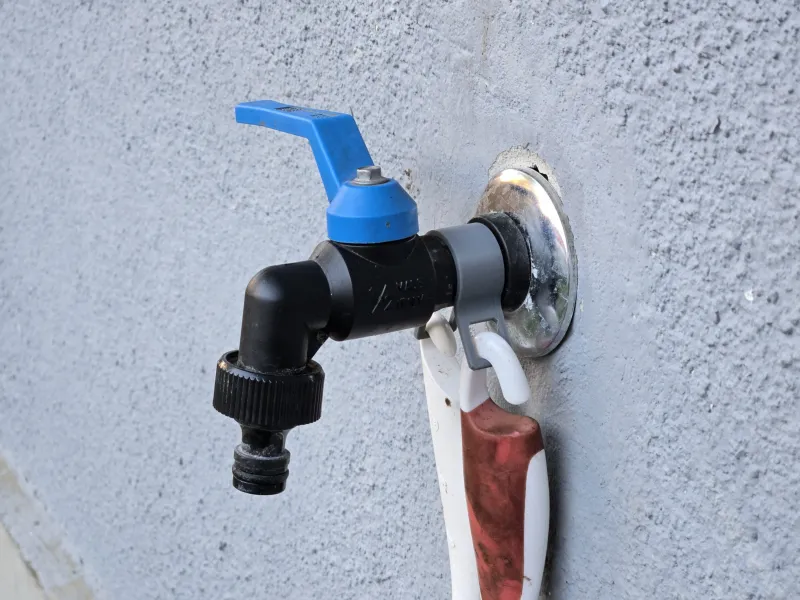 Garden Faucet Tool/Brush Hanger