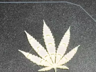 Articulated pot leaf