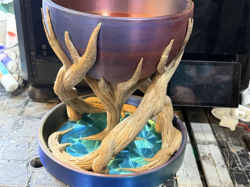 Rised_Planter_With_Wick_Watering