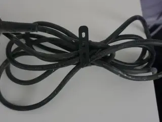 Power tool cable strap
