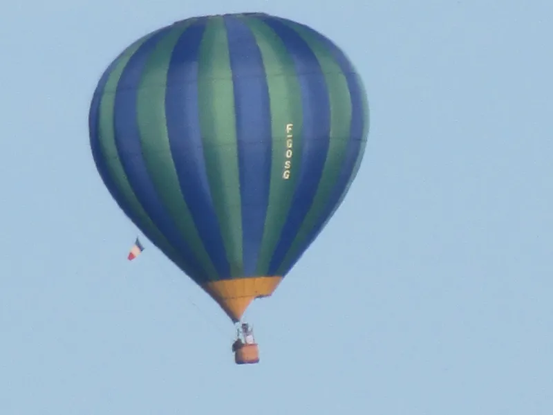 Hot air balloon