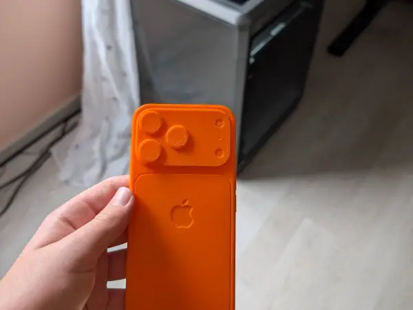 iPhone 17