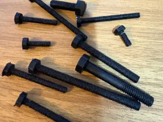 Bolt M3x0.5, M4x0,7 (Length 5–30 mm, 6-40 mm) with Hex Socke