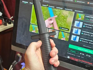 Collapsible, retractable dagger